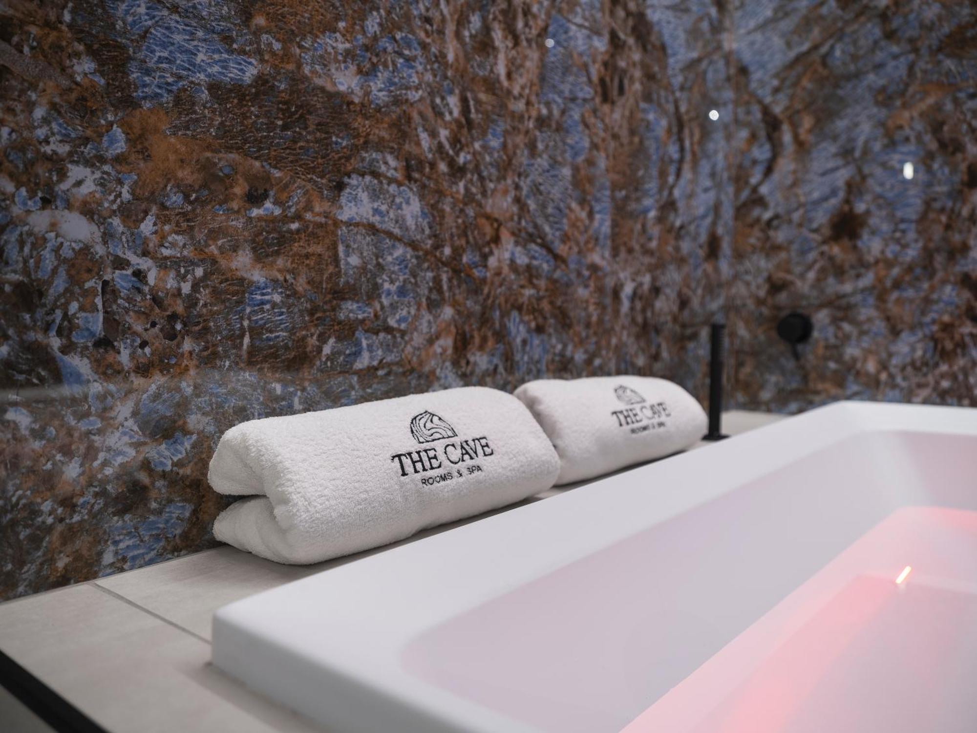 The Cave Suites Spa Vieste Exterior photo